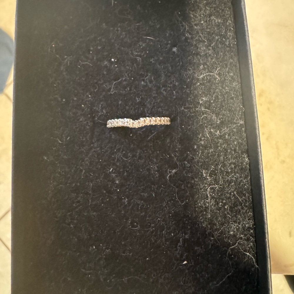 Kay jewelers Silver Diamond Ring - Picture 7 of 7